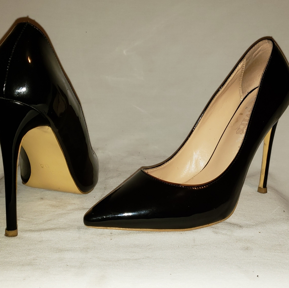 Chic Black Patent Leather Heels